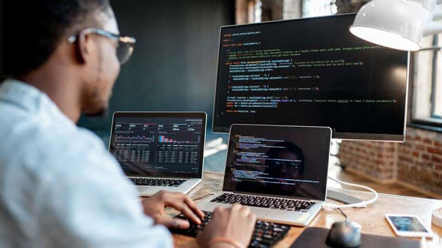 Web development là ngành nghề hot