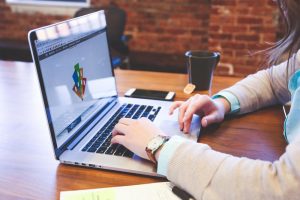 Divi hoặc Elementor: thật sự khó chọn lựa trình tạo websites trên WordPress